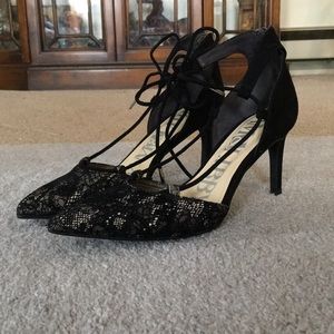 Sam & Libby Black Lace up Heel